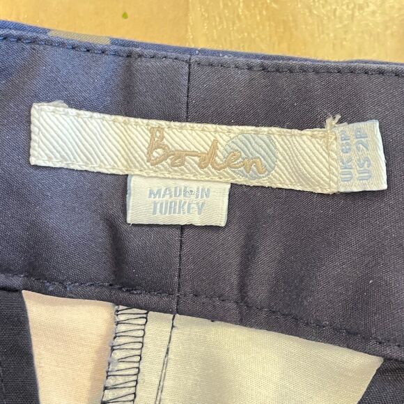 Boden Richmond Navy Blue Floral Trouser Pants Slim Fit Size 2P Big Print - Picture 3 of 6